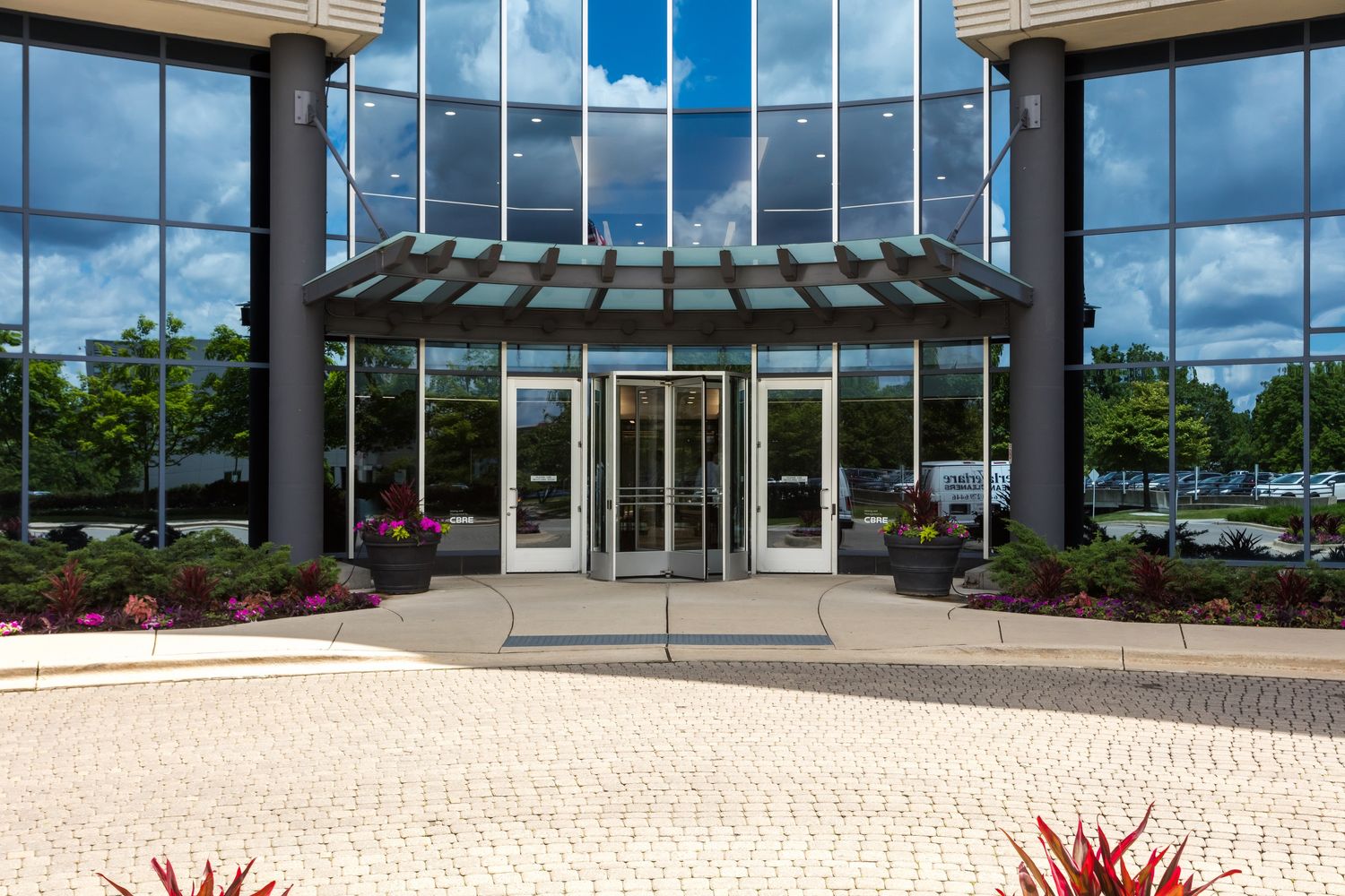 Oak Brook Pointe: 700 Commerce Dr, Oak Brook, IL 60523
